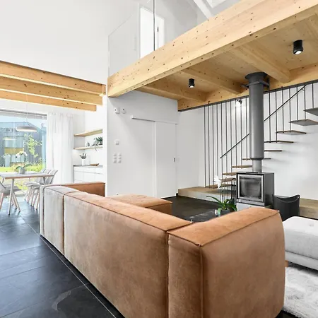 3 Bedroom House With Terrace By Mountain Ways *